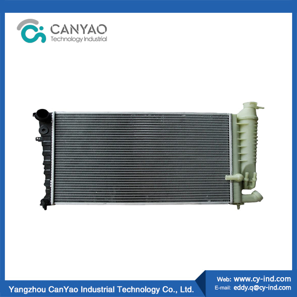 إكسسوارات قطع غيار السيارات مشعاع السيارة OEM 1301L8